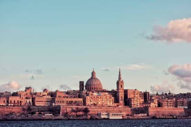 A vista of a Malta shore.